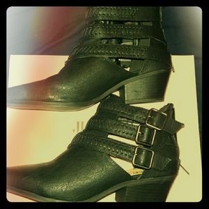 Black Betsy Just Fab Booties size 7.5